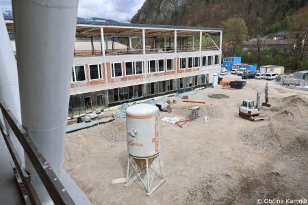 Ogled gradbišča nove Osnovne šole Frana Albrehta in seznanitev s potekom del občinskih svetnikov (35)